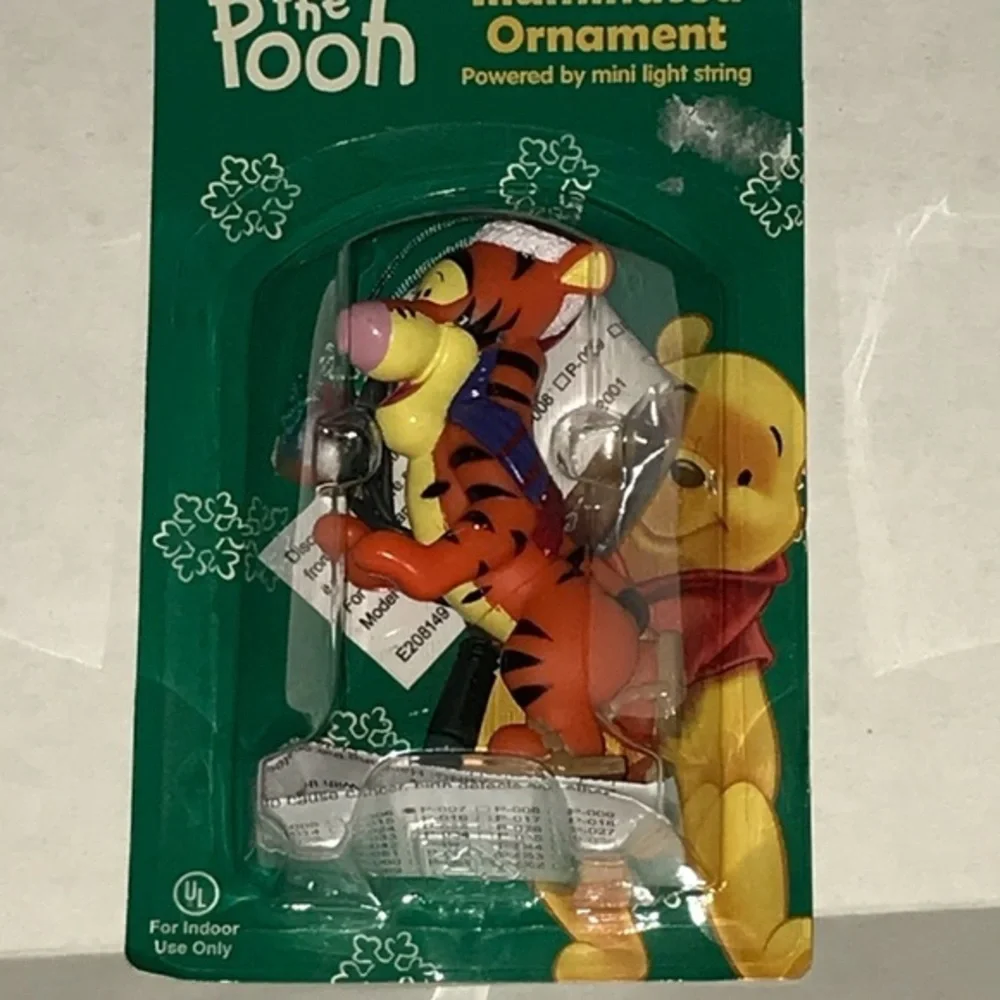 Santa’s Best Disney EZ Light‎ Illuminated Ornament, Piglet, Tigger